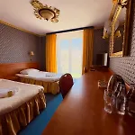 Готель Szafir 3*