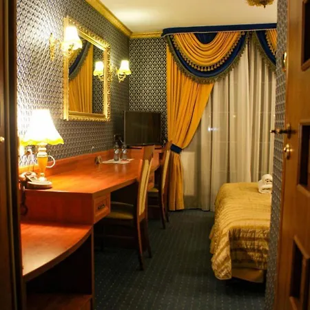 Hotel Szafir 3*