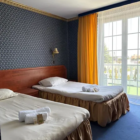 Szafir Otel 3*