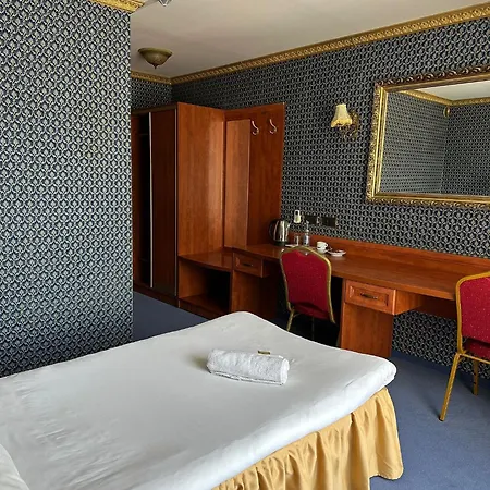 Szafir Otel 3*