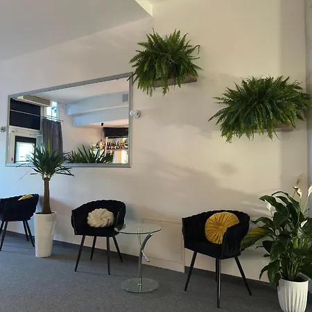 Szafir Ξενοδοχείο